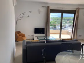 Modern 2 Bedroom Aptmt - Aircon and Swimming Pool - Image 4