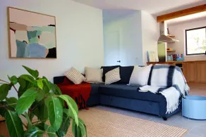 Peaceful bush retreat in newly renovated lodge in St Andrews - Image 2