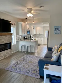 Lake Cottage - Image 2