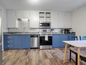 Village 2-Bedroom with Riverview - Image 4