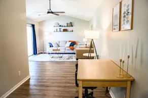 Urban Cottage: Homey & Convenient - Image 5