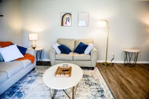 Urban Cottage: Homey & Convenient - Image 3
