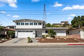 Stunning Family Home nearby DTLA with Game Room! - Image 4