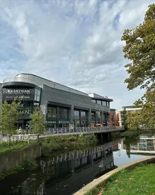 Bond Street Luxury Apartment Central Chelmsford - Image 4