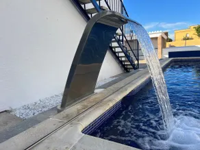 House with a pool and ocean views - Image 2