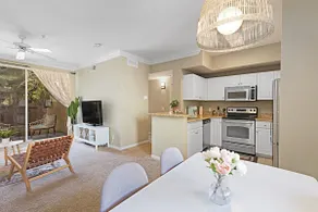 Cozy home central to beaches & attractions - Image 5