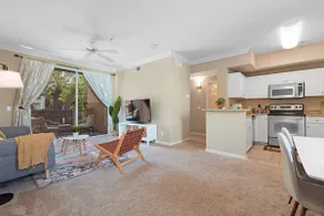 Cozy home central to beaches & attractions - Image 2