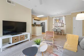 Cozy home central to beaches & attractions - Image 4