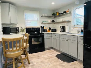 Charming Lake House Retreat! - Image 3