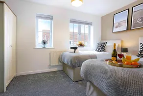 Welcoming House with Free Parking and Fast WiFi - Image 3