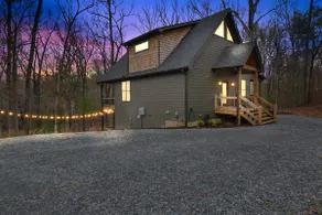 3BR, Loft, Hot Tub, Wifi, Dog Friendly, Games - Image 2
