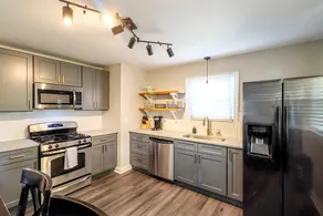Comfy Crash Pad for the Whole Crew, 5 Beds 2 Baths - Image 4