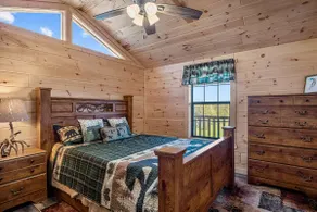 Cozy Hillside Cabin 2/1 Peaceful - Image 4