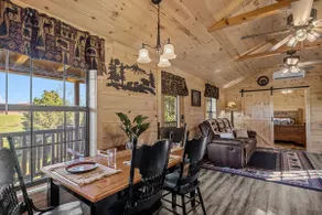Cozy Hillside Cabin 2/1 Peaceful - Image 2