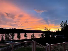 Lake Whatcom | Views, Beach Access & Space for Ten - Image 2