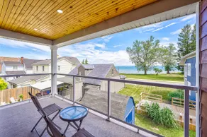 Steps to the Beach + Lakeviews + HotTub + Elevator - Image 3