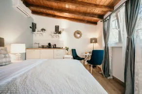 Apt Mila in the heart of marina with heated pool - Image 2