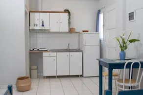 Maria's seaview studio - Image 3