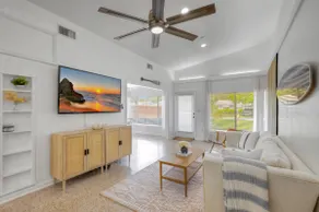 Pool table! Fire Pit! 10 min to beach! Pets! - Image 4