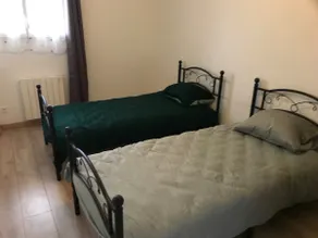 Apartment in 3-bedroom house on the ground floor - Image 5