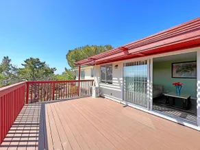 Private Upper Level Unit Open Patio Bay View 1301U - Image 2