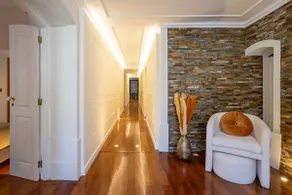 Charming Apt in Historic House - Image 2