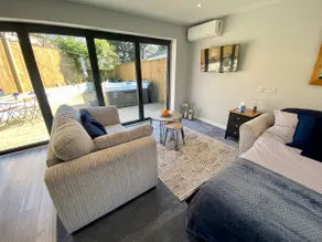 The Garden Retreat with Hot Tub - Image 4