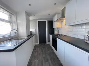 Edith Haven Tynemouth Fabulous Coastal Holiday Home with Free OnStreet Parking - Image 2