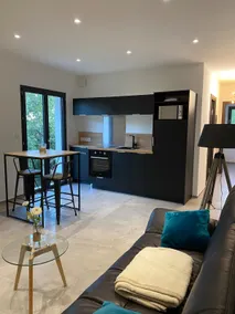 Beautiful accommodation with private pool and nice view. - Image 2