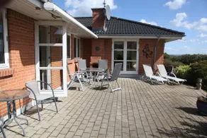 Summer house with panoramic views of Holbæk fjord - Image 2