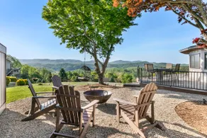 Orchard Hill Vintage Cottage - Image 3