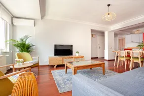Cihangir, 2 Bedroom, central and peaceful - Image 4