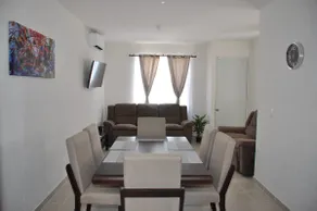 3 bedrooms, poolside, 12 minutes from the Mayan train - Image 2
