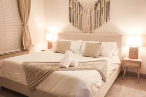 Modern BOHO Centralize Location - Image 2