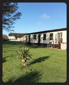 Chalet in Cornwall near Kynance Cove - Image 3