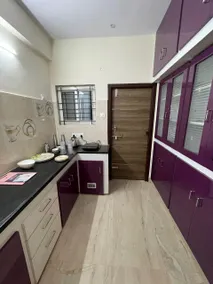 Elegant Spacious Fully Furnished 3BHK Near Beach - Image 2