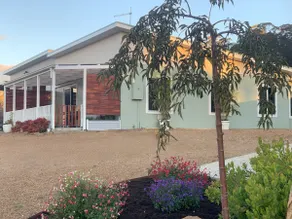 The Eversley Vines Guesthouse - Image 3