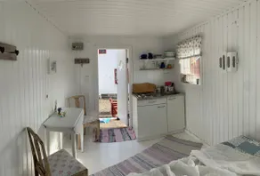 Guest house with ocean view - Image 3