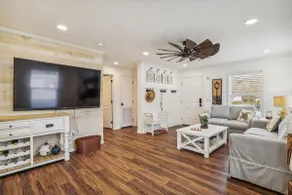 Fenced yard/4 miles beach/pet friendly/deck&patio - Image 5