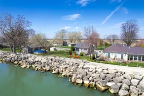 Lakefront Family Getaway-beach nearby - Image 5