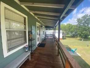 Cute Home in Lake Livingston - Image 3