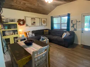 Stunning Tiny Home w/lake access - Image 5