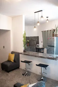 Centrally located home in VHSA - Image 3
