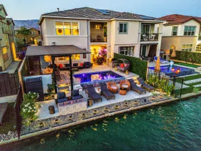 Bali Hai Villa on the Lake - Image 3