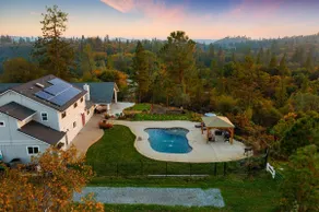 Amazing, spacious home with pool and hot tub - Image 2