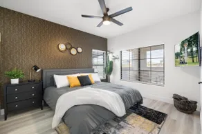 Luxury Comfy Spacious Condo near Downtown Chandler - Image 4
