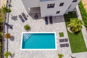 Luxury villa for 6 with a private pool - Image 5