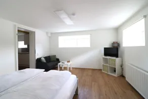 Great apartment with parking (Top 8)! - Image 2