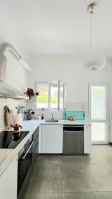 Modernised Greek Stone Summer House - Image 4