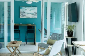 Beachfront Family Stay · AC All Rooms · Remodeled - Image 5